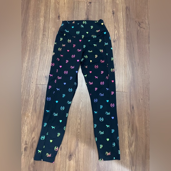 PINK VS HTF ULTIMATE RAINBOW
LEGGINGS S - Picture 2 of 5